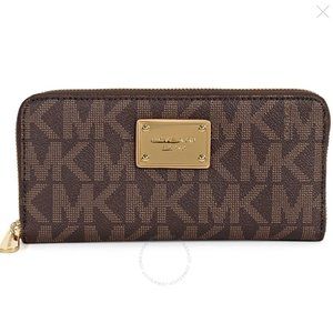 Micheal Kors Wallet